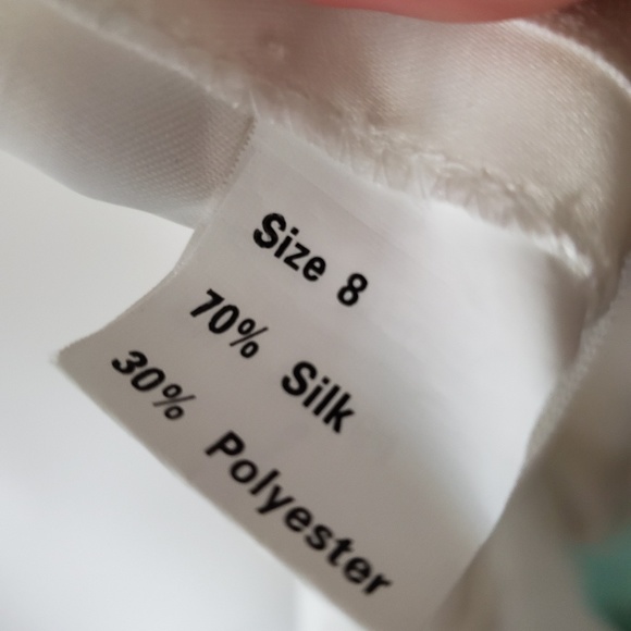 Vintage wedding dress with new veil - Picture 8 of 8